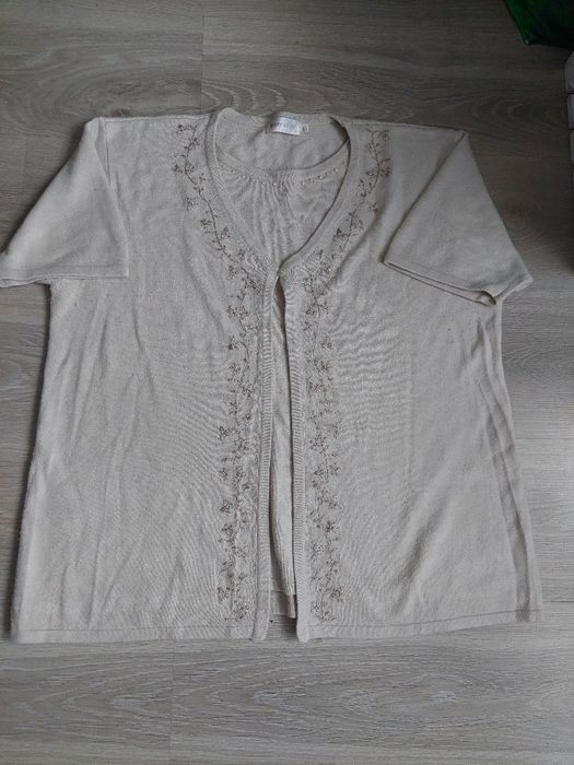 Narzutka damska z krótkim rękawem rozmiar.L