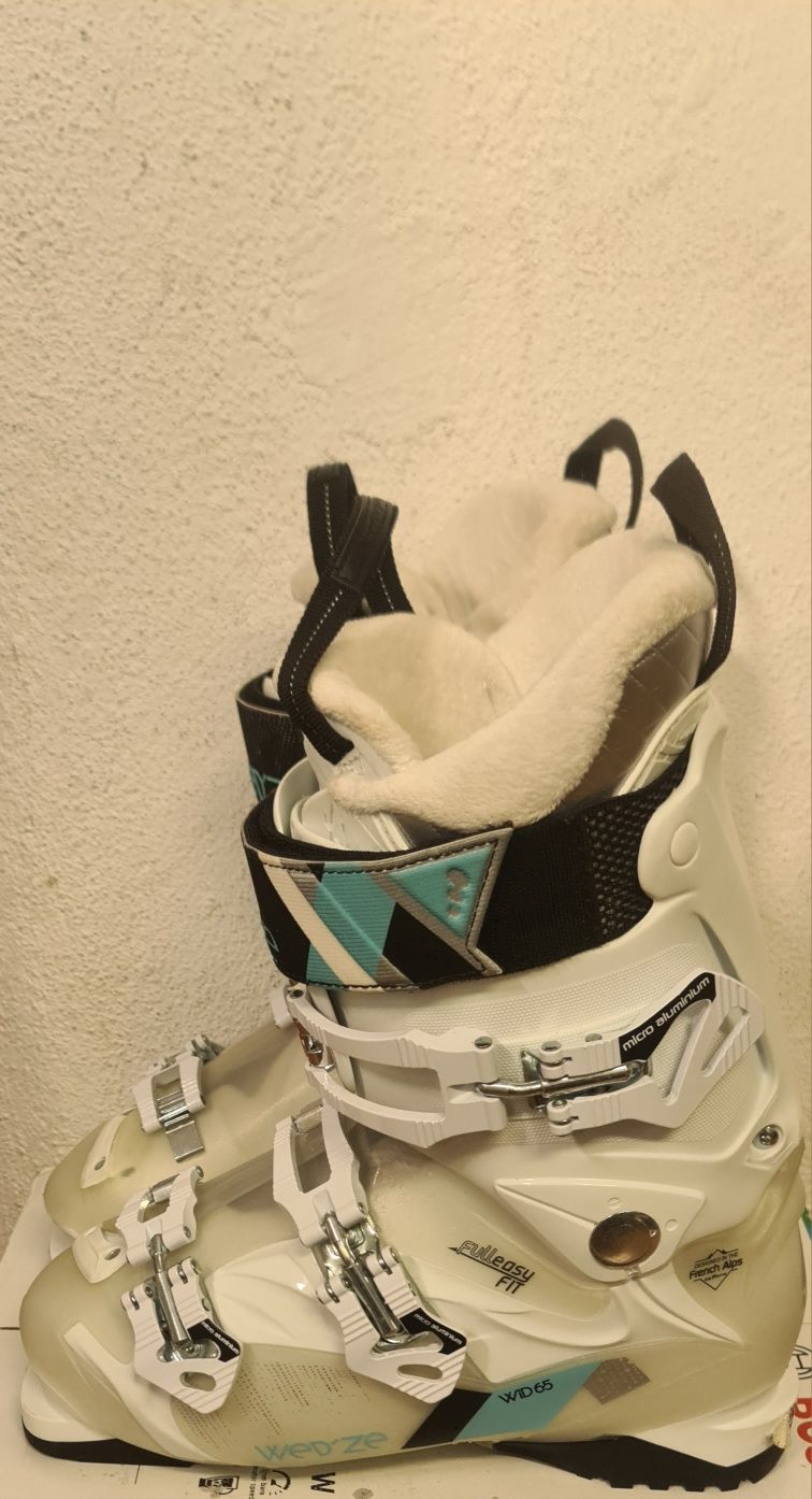 Vendo botas de Ski dois pares novas e um par usadas