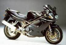 Ducati ST2 944 silnik