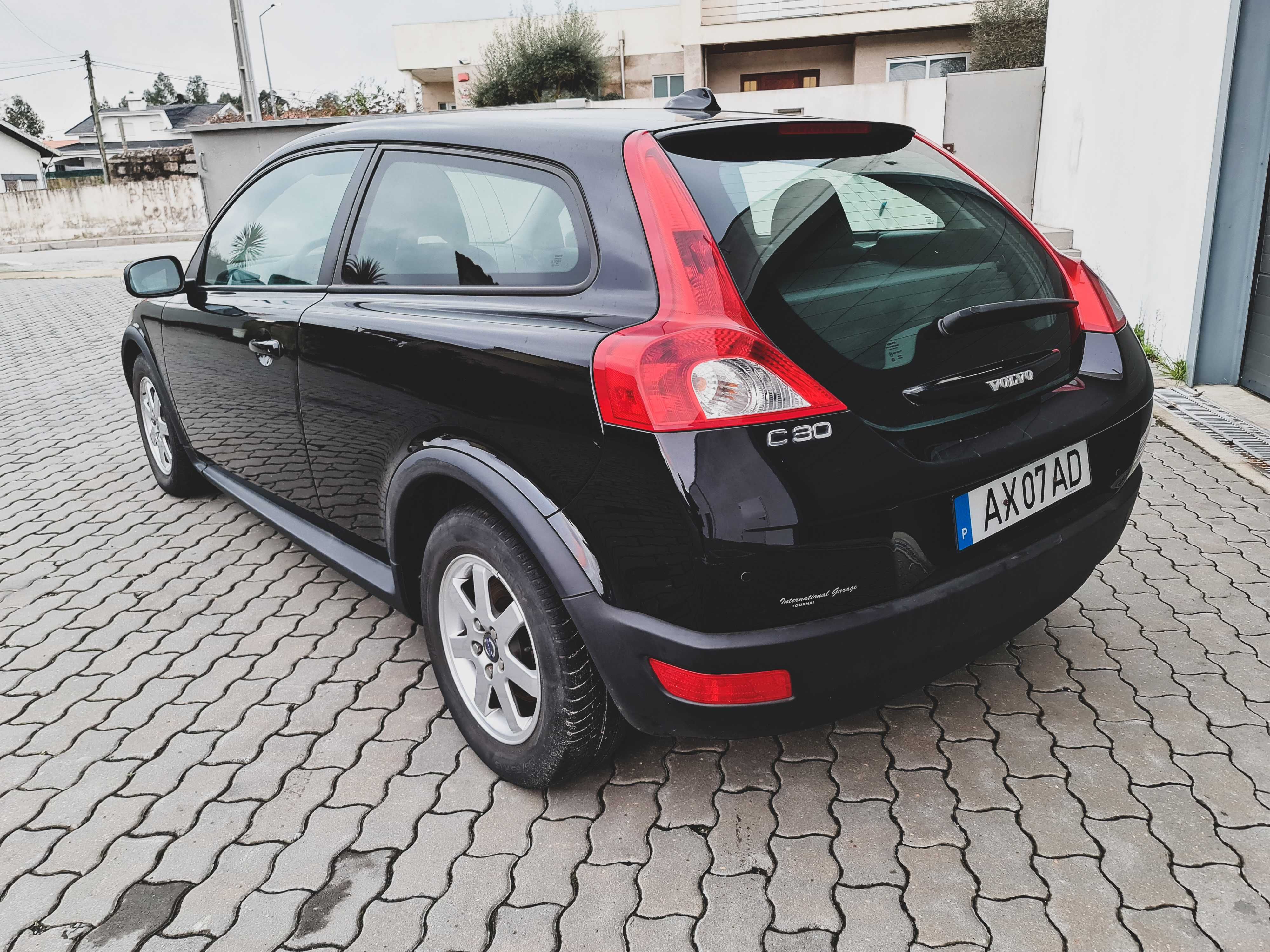 Volvo C30  HatchBack