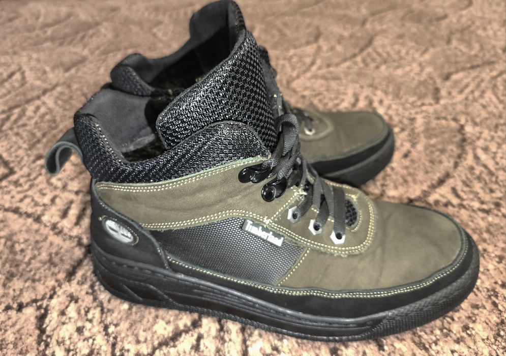Дитячі підліткові зимові черевики-кросівки на блискавці та шнурівці.
