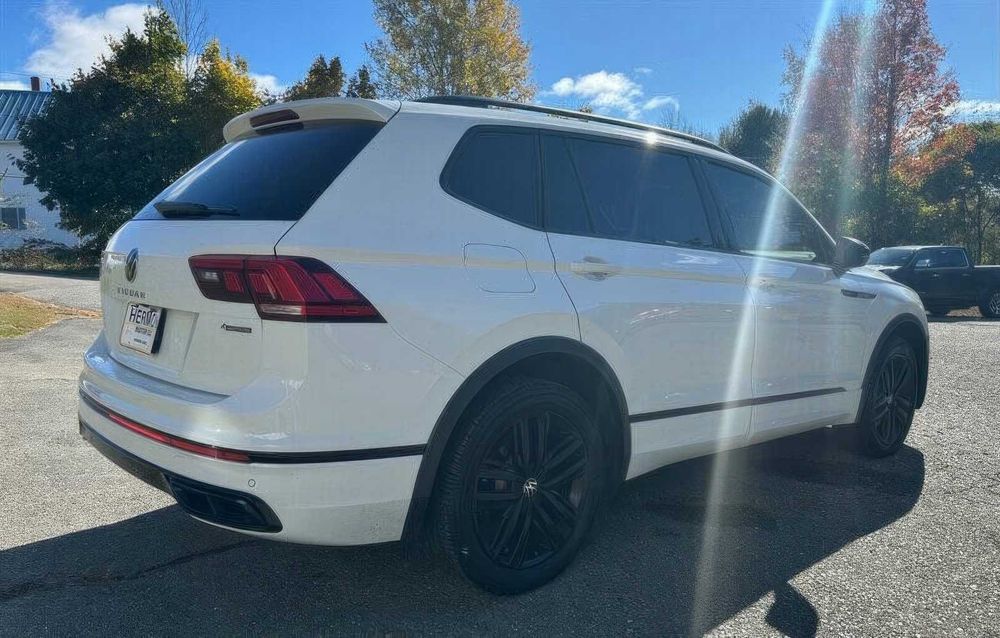 Volkswagen Tiguan SE R-Line Black 4Motion      2022