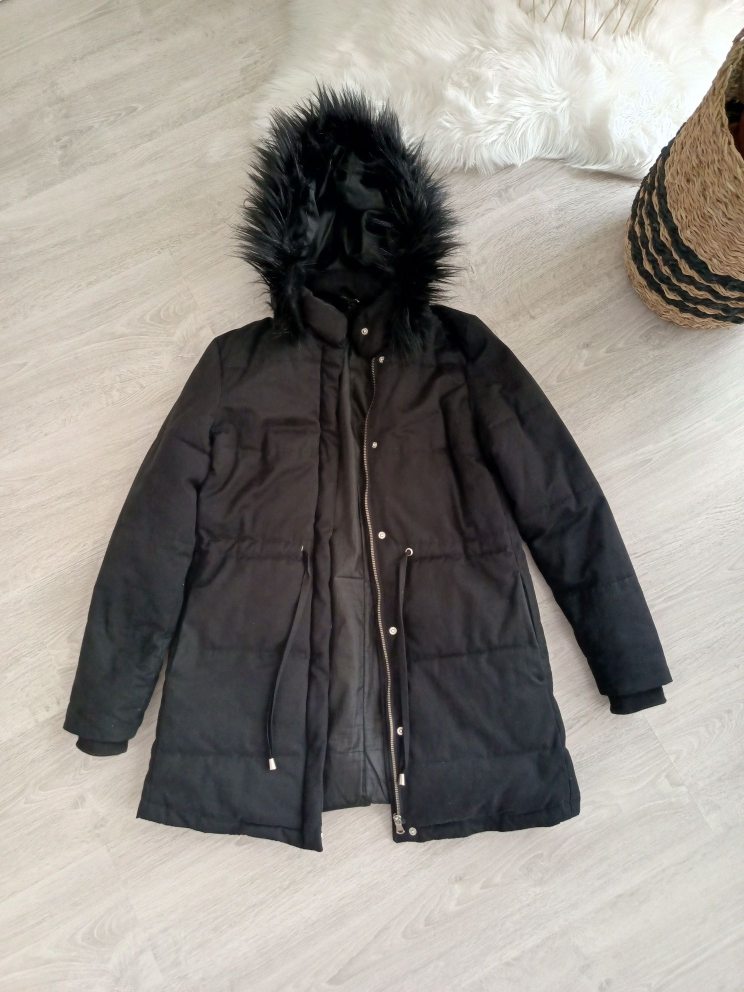 Czarny puchowy płaszcz płaszczyk zimowy z kapturem parka H&M 36 S
