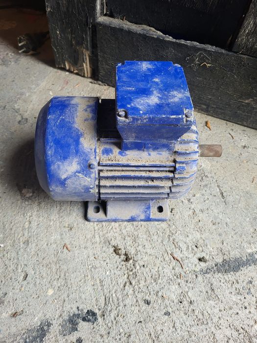 Silniki elektryczne 400v i 230v