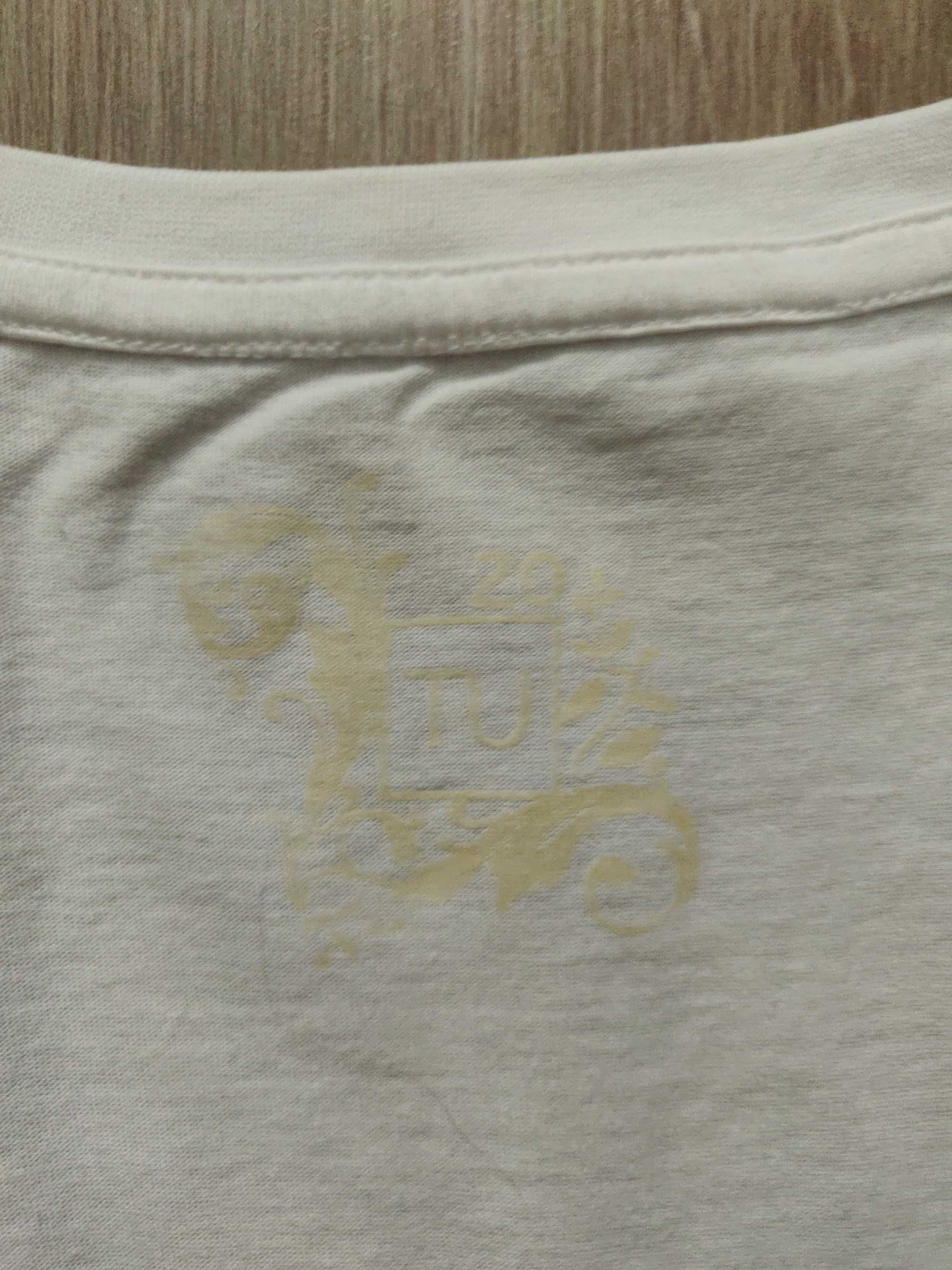Белая женская футболка  Tu  р. 52-54  с принтом.