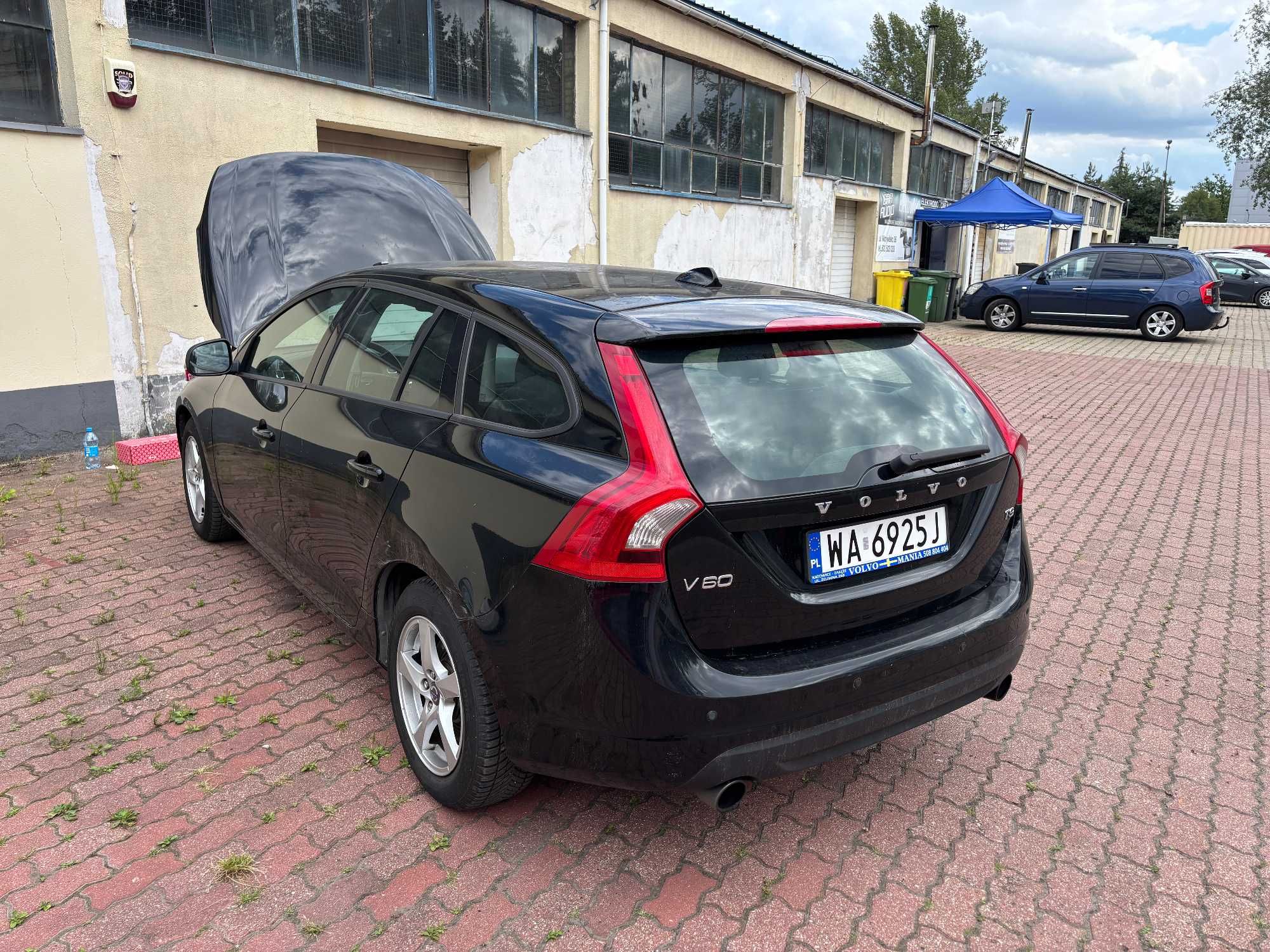 Volvo V60 T3 1.6 150 km 2011r
