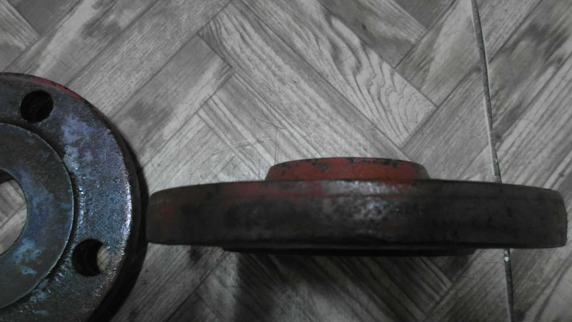 Стальной фланец 160х57