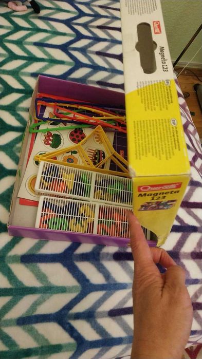 Математическая магнитная доска с подставкой Quercetti magneta 123