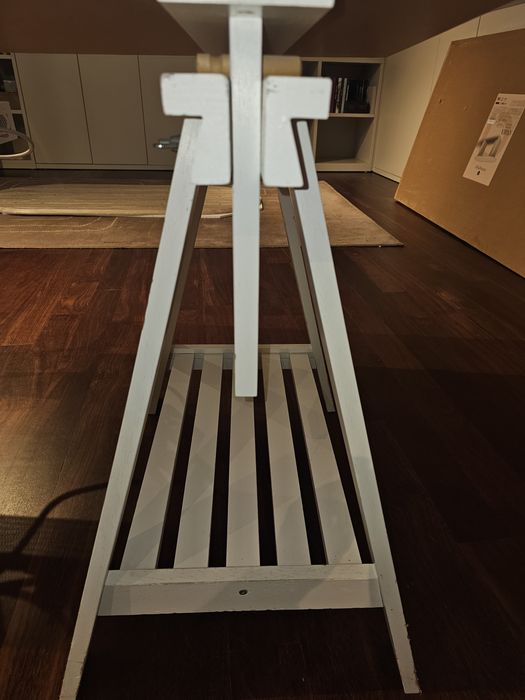 Secretária Ikea com base em cavaletes