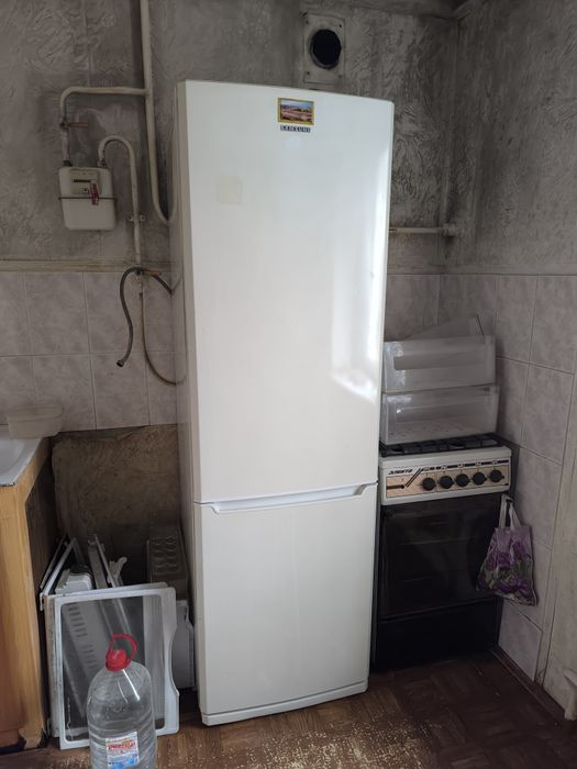 Холодильник Samsung