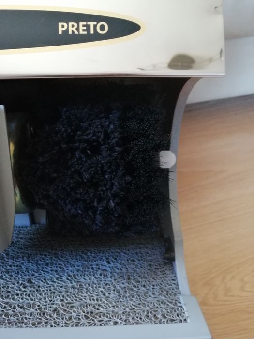 Máquina de engraxar e polir sapatos marca Sabrisi