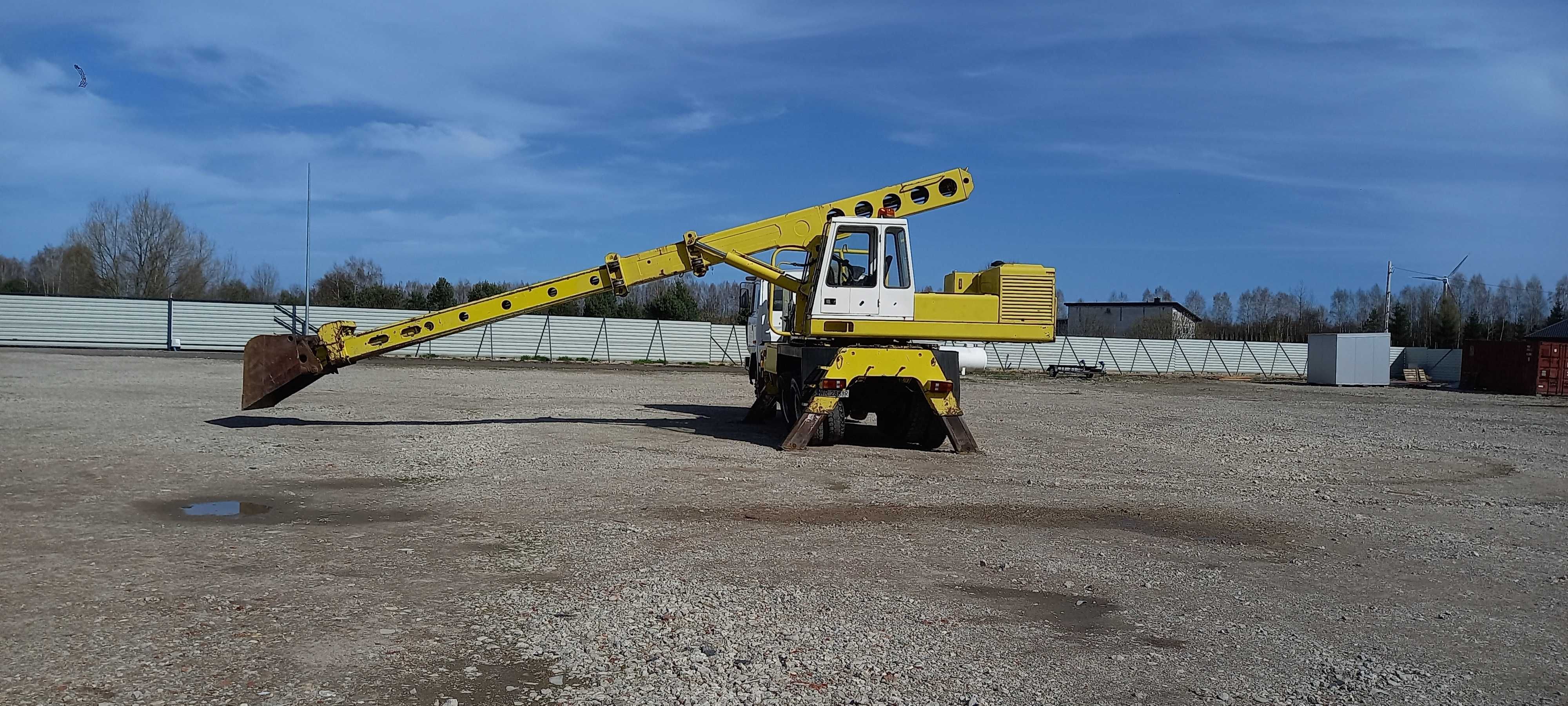 Koparka teleskopowa TATRA UDS 214  Cat Liebherr  Jcb