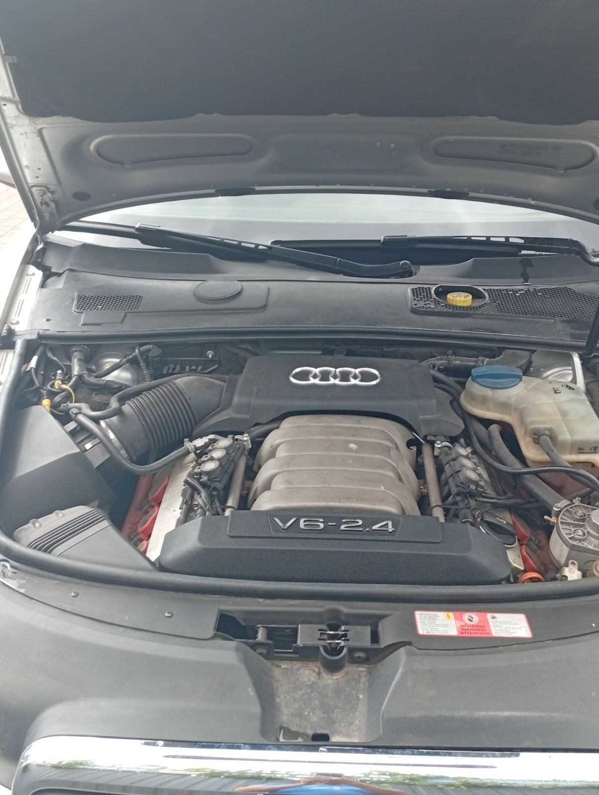 Продам Audi A6 C6 б/у