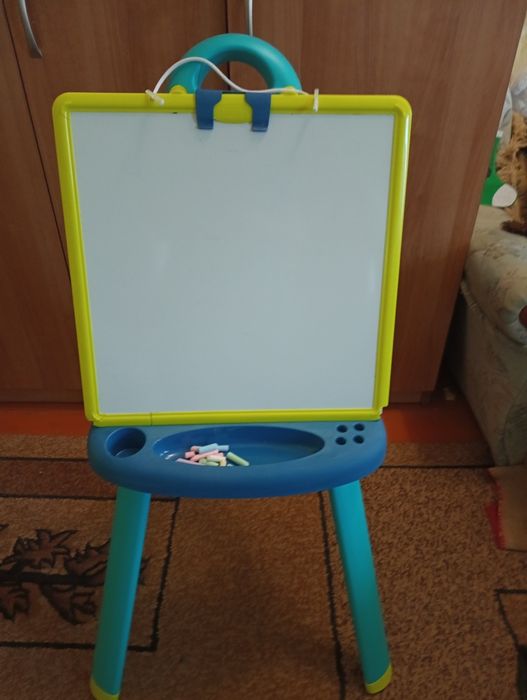 Продам детский мольберт