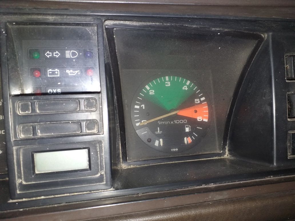 Zegary z obrotomierzem t3