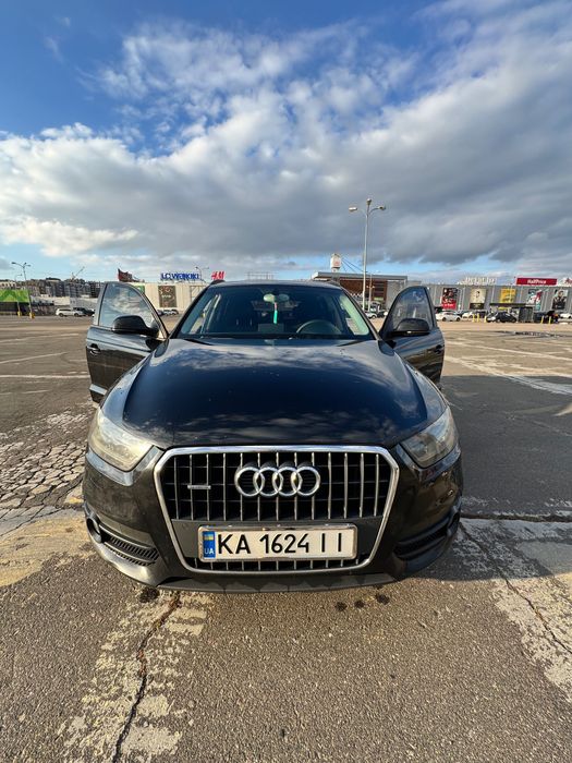 Продам audi q3 2014 року.