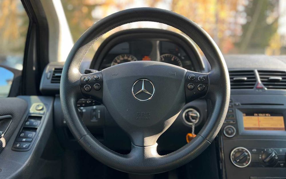 Mercedes-Benz A 180 2010