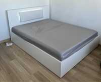 Łóżko białe z oświetleniem MARSYLIA 160x200 cm z materacem materac