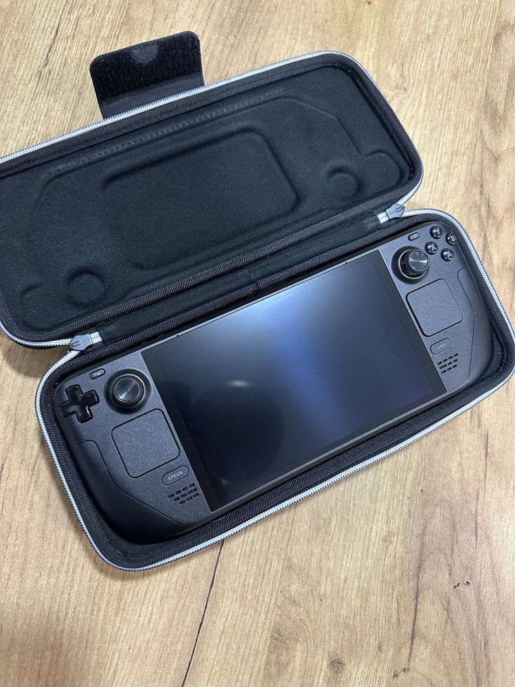 Ігрова консоль Valve STEAM DECK OLED 1TB