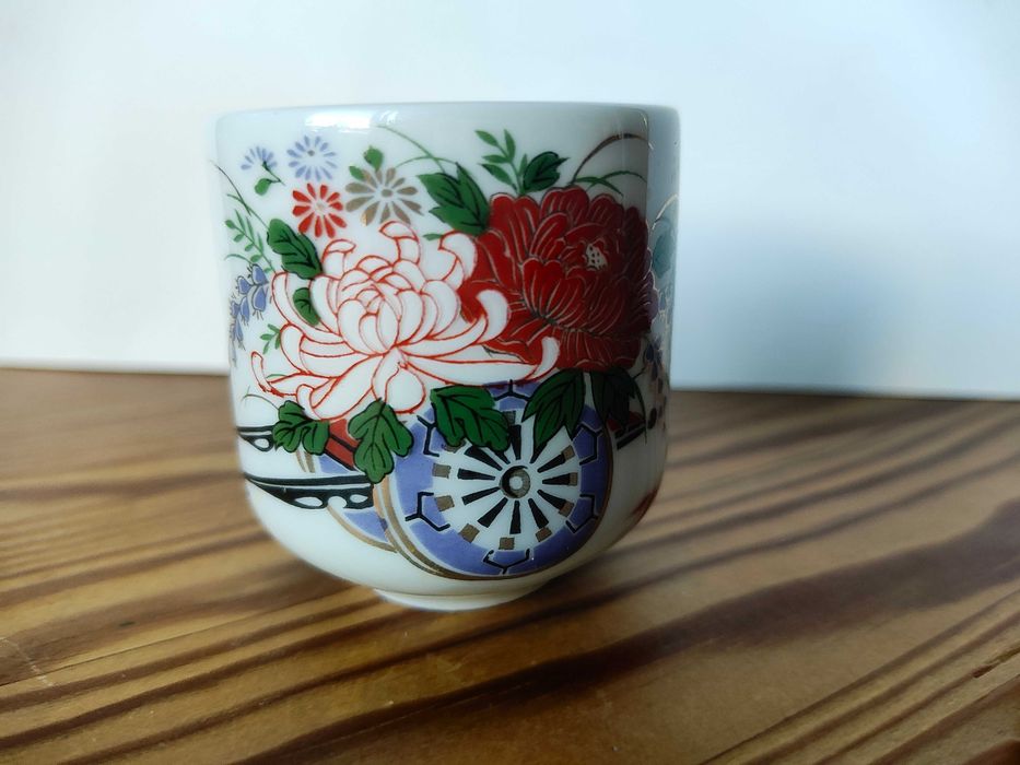 Pięć czarek do sake "ochoko"