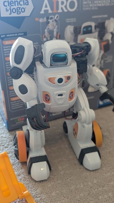 Robot AIRO para criancas