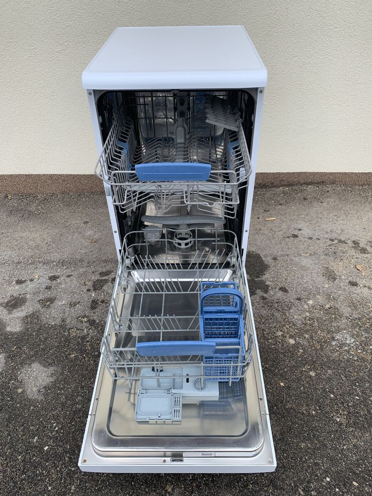 Zmywarka wolnostojąca Indesit