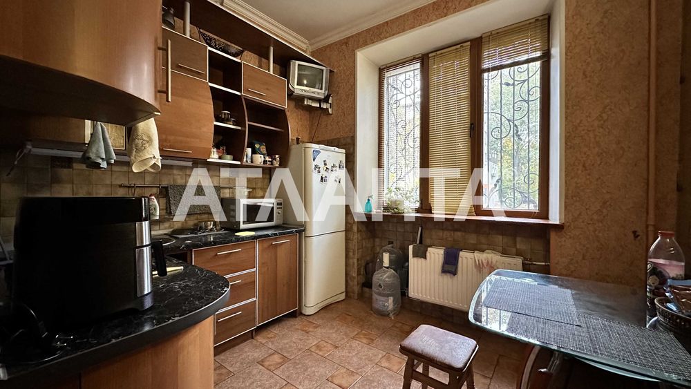 Фасадна двокімнатна сталінка, Центр, Приморський, Фонтан, ЖД вокзал