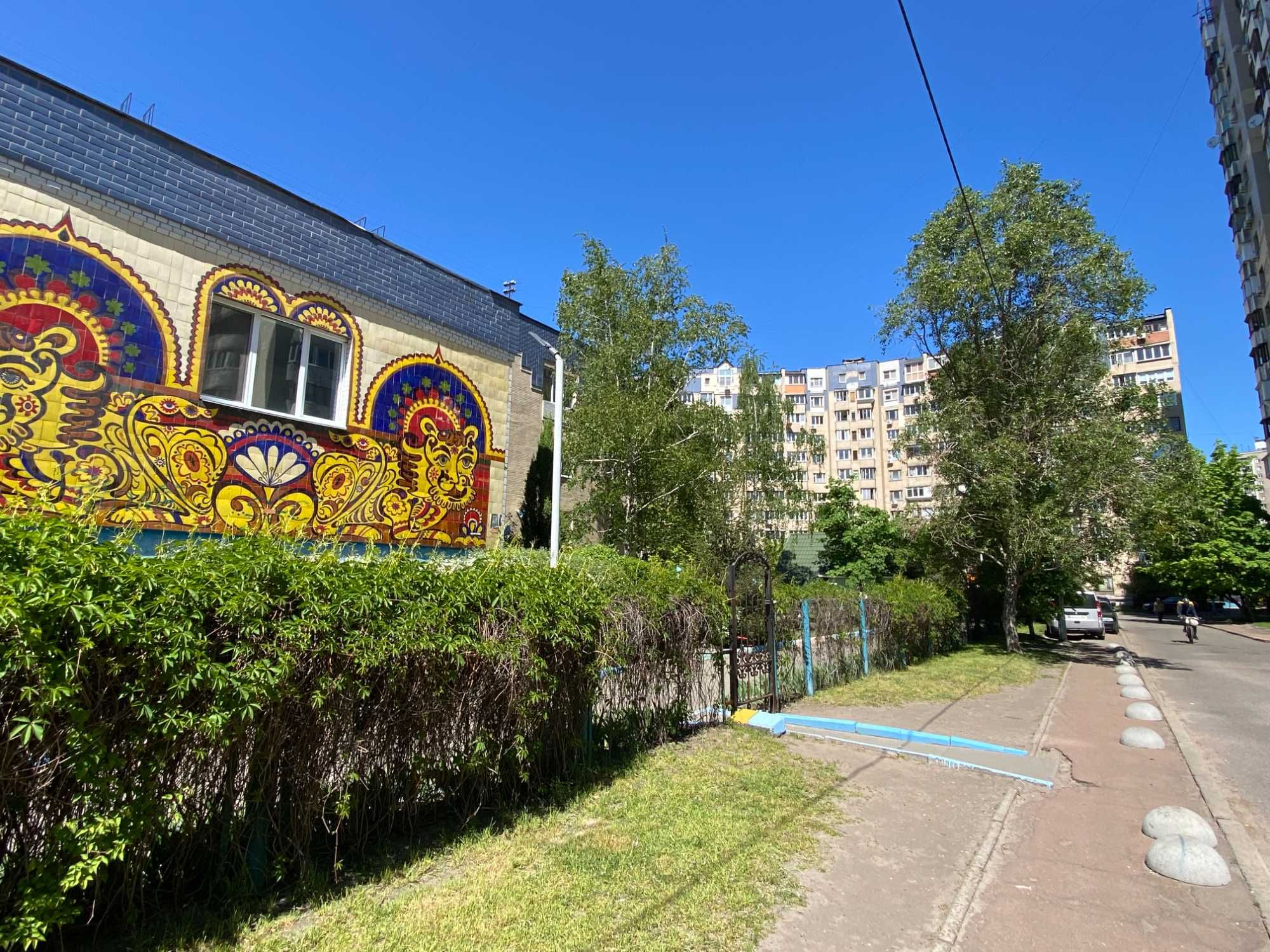 Продаж квартири метро Позняки.