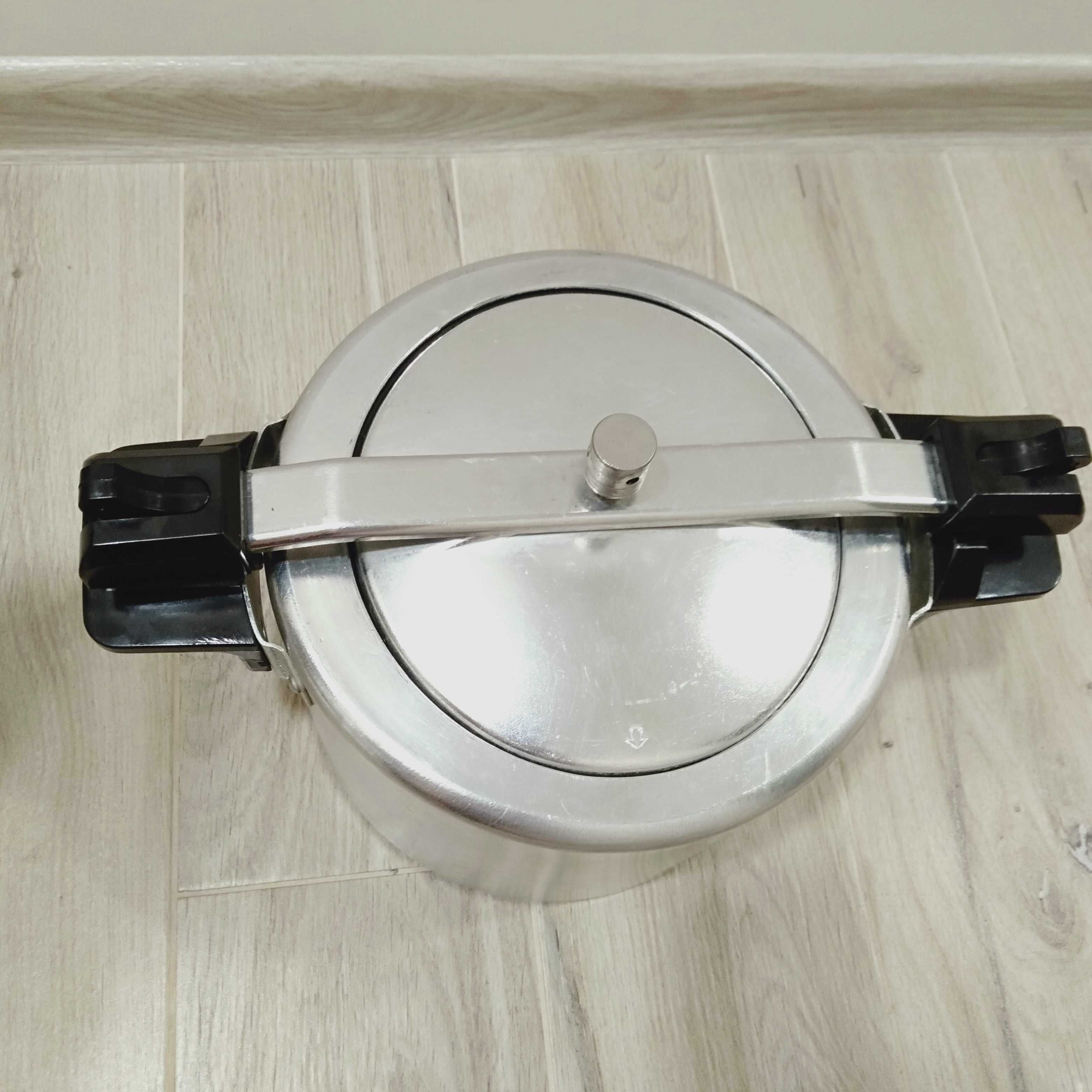 kolekcjonerski Szybkowar  poj.5l.-PRL /Okazja