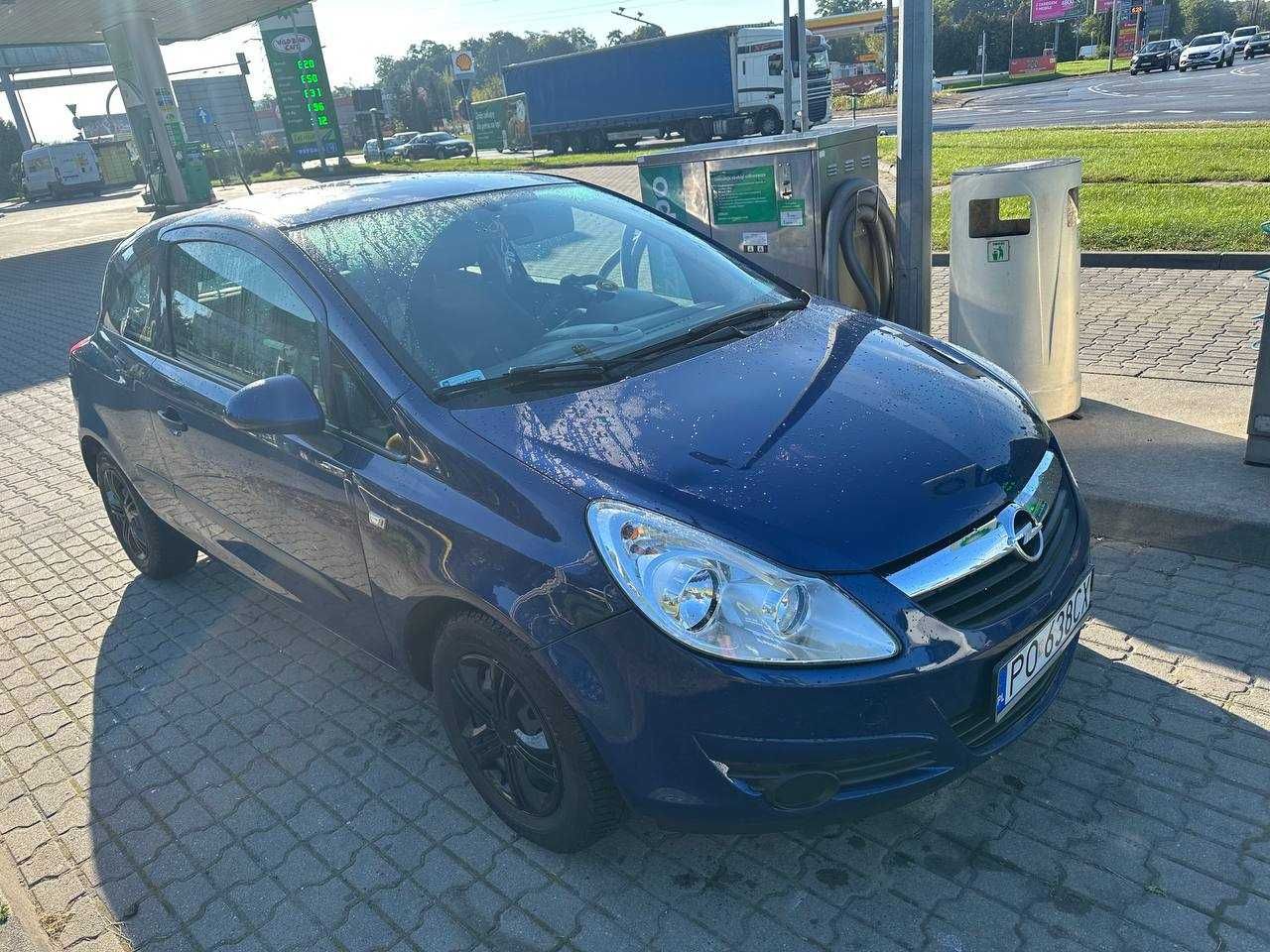 Sprzedam tanio opel corsa D 2007