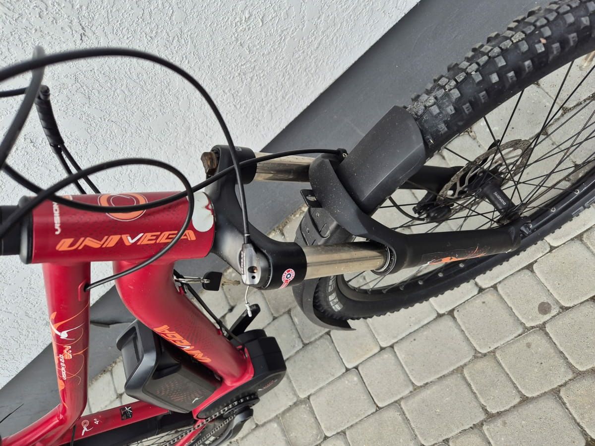 Електровелосипед бу з Європи Univega 27.5 Red A30