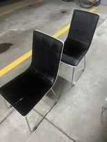 Krzesła biało-czarne z siedziskiem z skóry x 4 szt