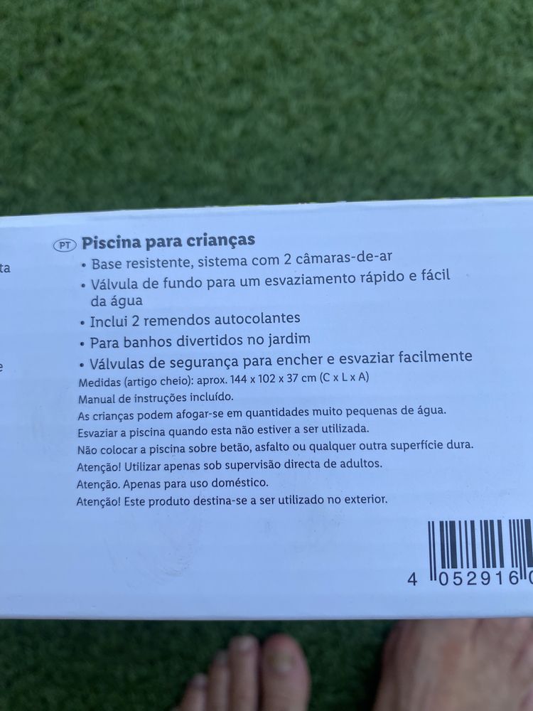 Piscina insuflável retangular como nova