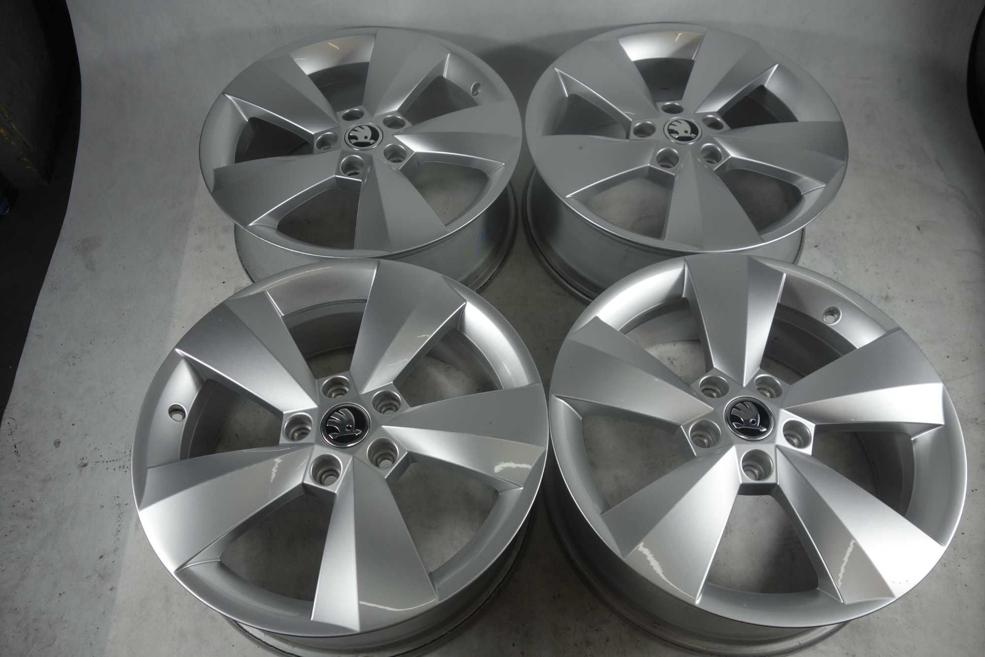 Alufelgi 17" 5x112 Skoda Kodiaq Superb Octavia Audi Vw Srebrne 774