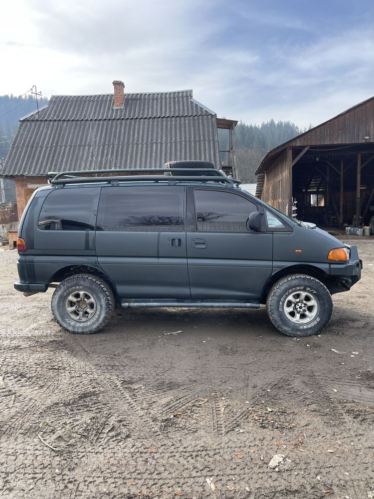 Mitsubishi Delica