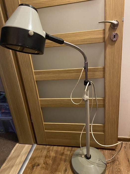 Lampa zabiegowa Famed PRL