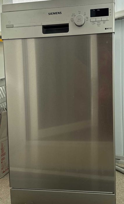 посудомийна машина Siemens iQ100