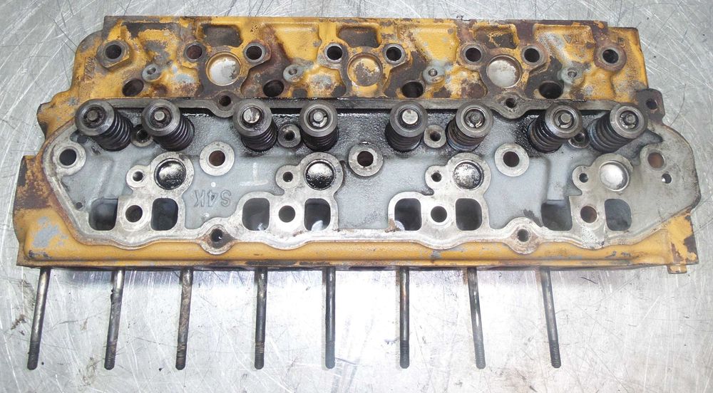 Głowica do silnika Caterpillar 3064. Cylinder head Cat 3064