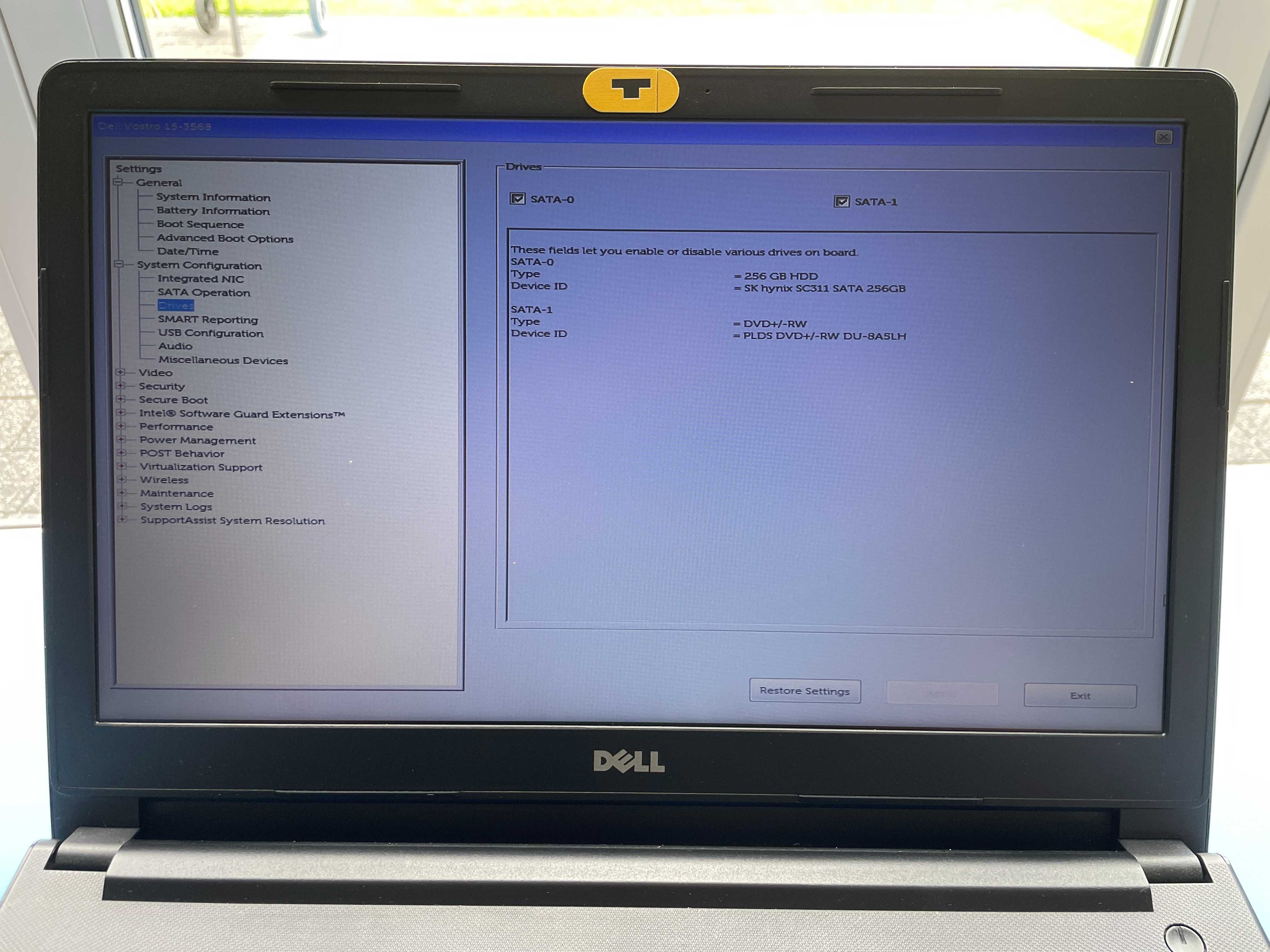 Dell Vostro 15" 3568 i5_7200U 2.50GHz 16GB DDR4 SSD 256GB Win10 Pro