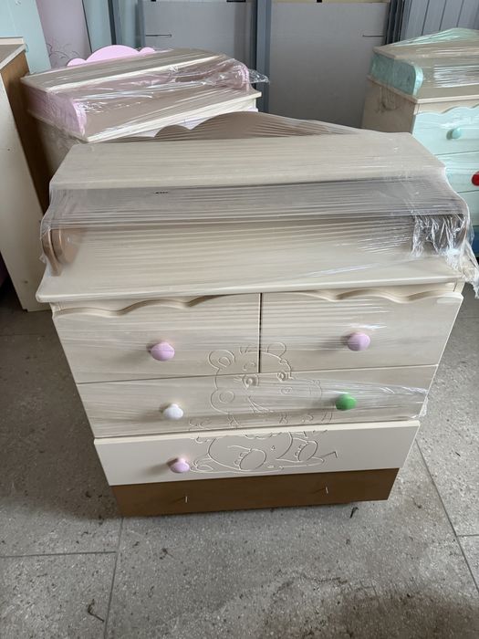 Детские камоды с пеленальными столами три разных вида