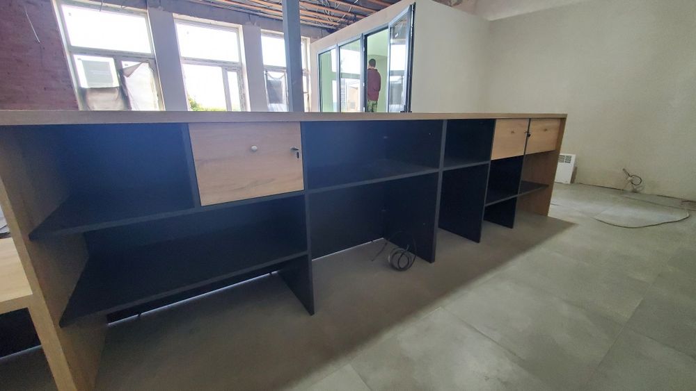 Барні стійки великих  розмірів