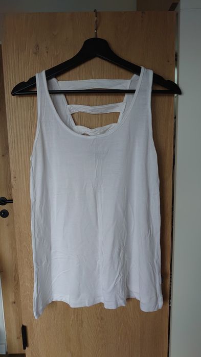 Bluzka biała na ramiączkach