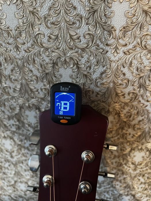 Продам гітару нова