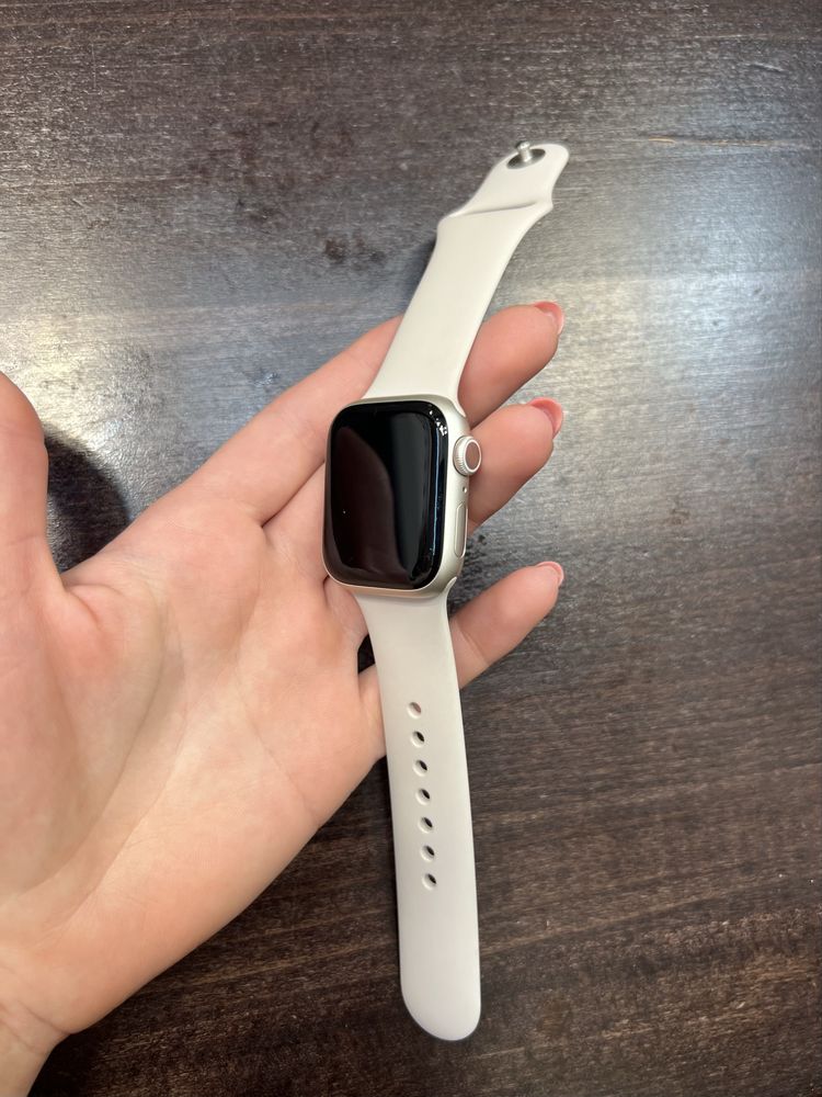 Apple watch series  8 , 41 мм