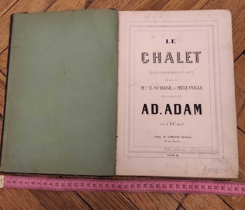 Nuty oprawione antyk Le Chalet Opera