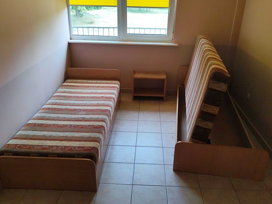 Łóżka, tapczany ,od 50 do 200 zł przy zakupie większej ilości zniżki