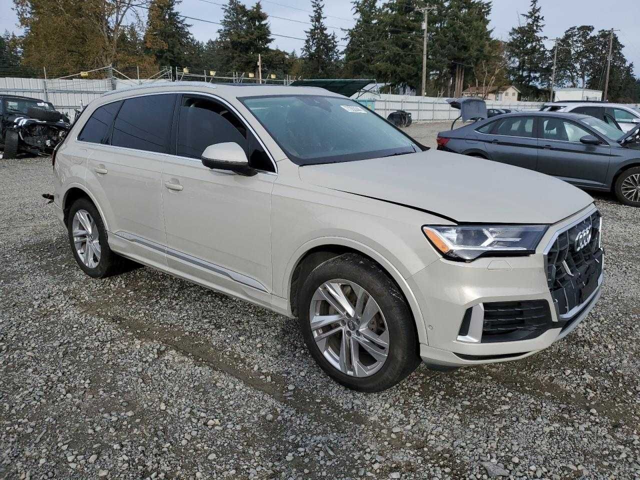Audi Q7 Premium Plus SR 2020 року - розкішний 7-місний кросовер