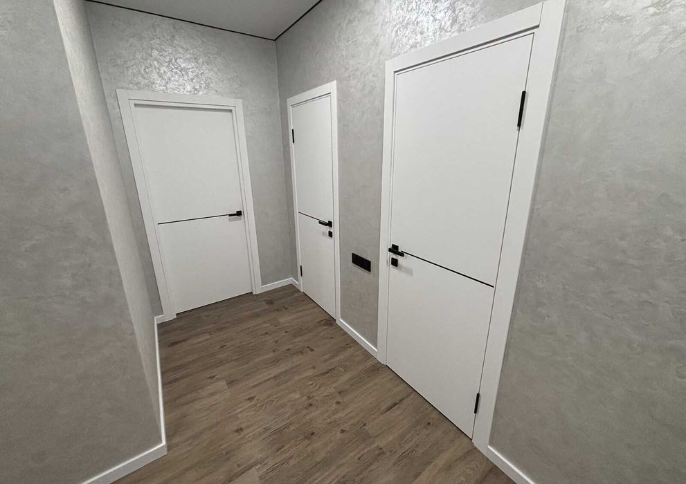 Двокімнатна квартира на Озерній, велика площа 80м.кв.