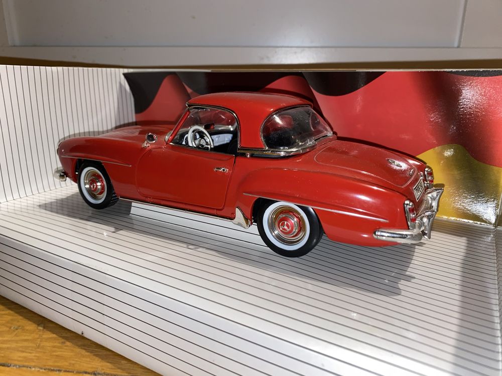 ERTL Mercedes benz 190 SL Coupe