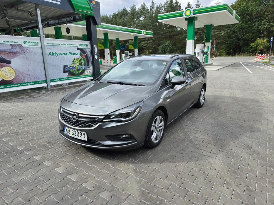 Opel Astra K Sports Tourer kombi 1.4 Turbo benzyna 2 x klimatronik nawigacja